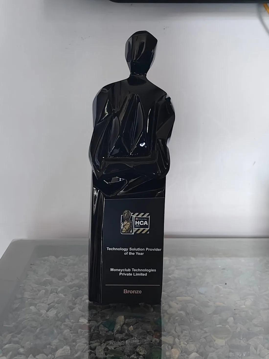 The Economic Times Human Capital Awards 2023 trophy awarded to Vrddi